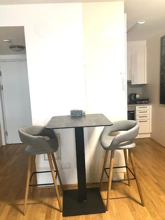 Amazing Austria Center Apartment Near Uno City Viyana Avusturya
