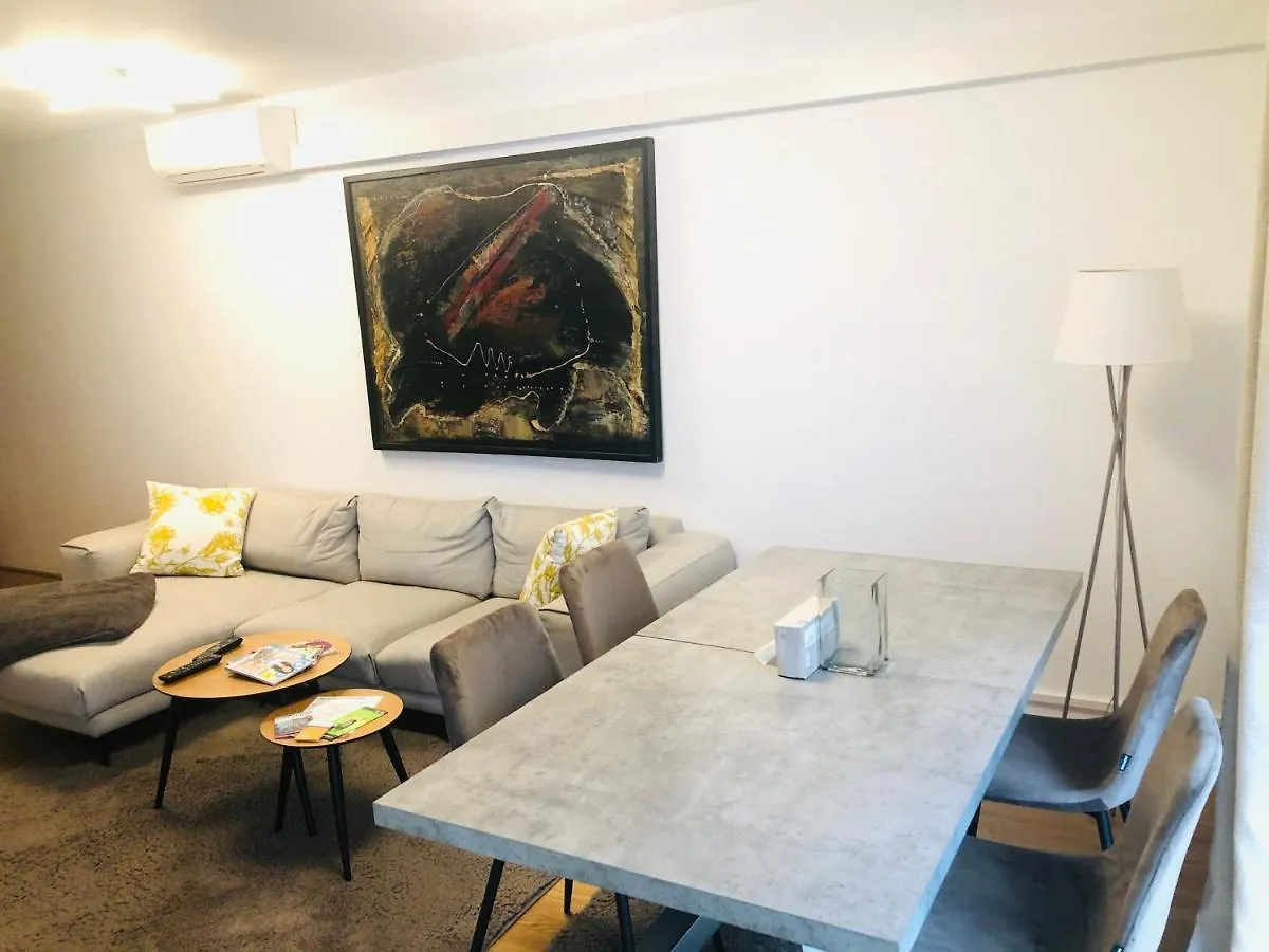 Amazing Austria Center Apartment Near Uno City Viyana Avusturya